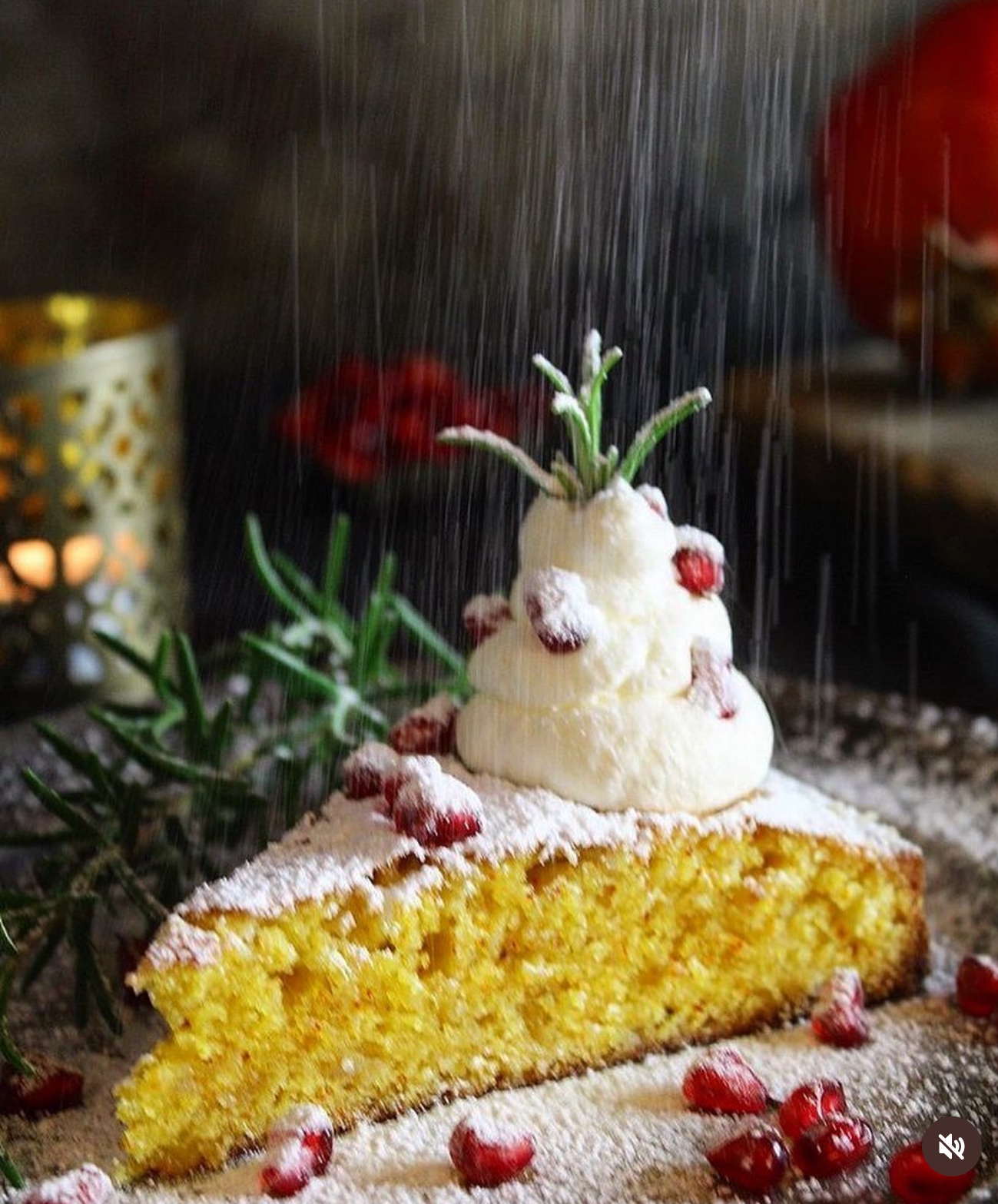 Saffranskaka med mandelmassa