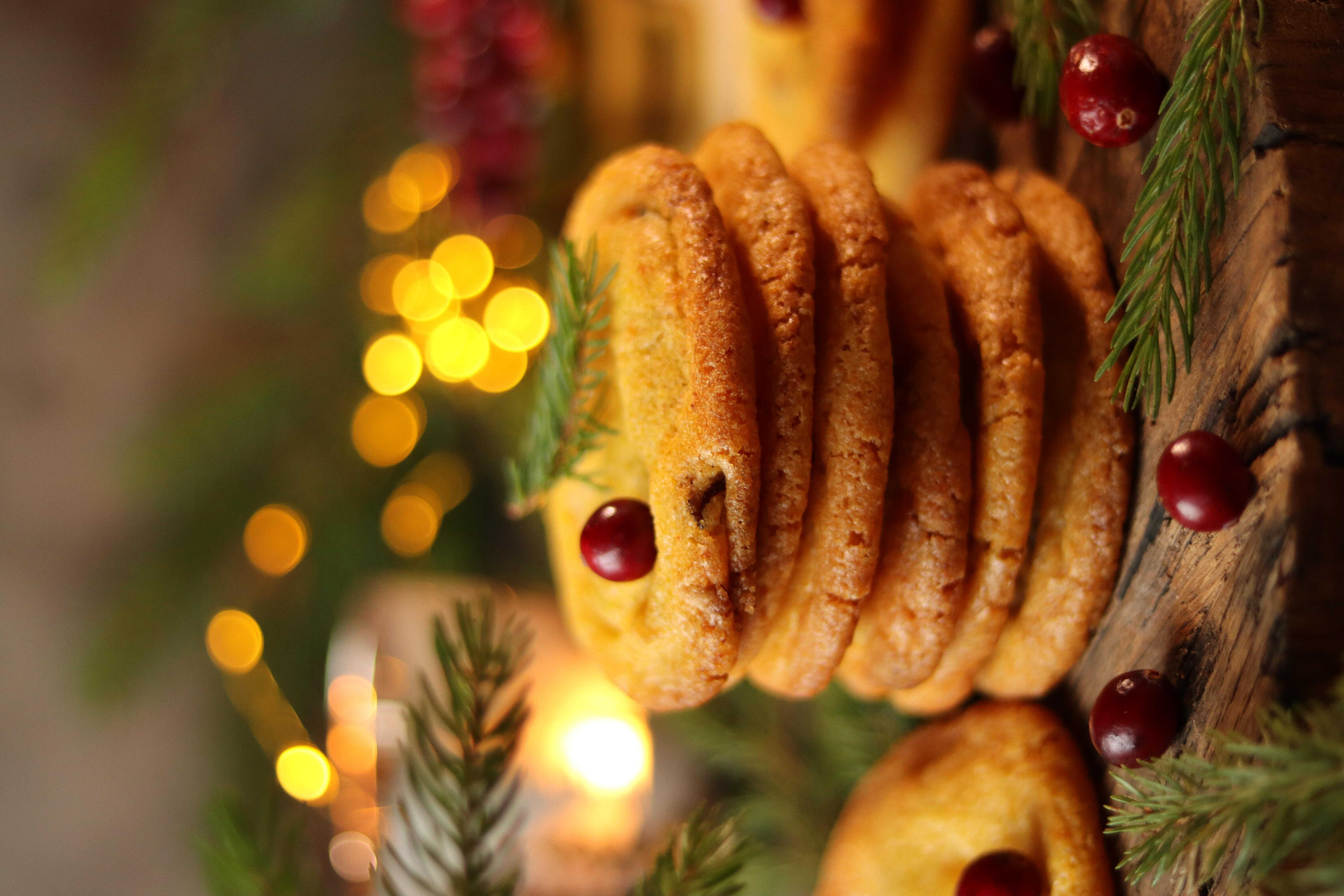 Saffranscookies med vit choklad och tranbär Thumbnail