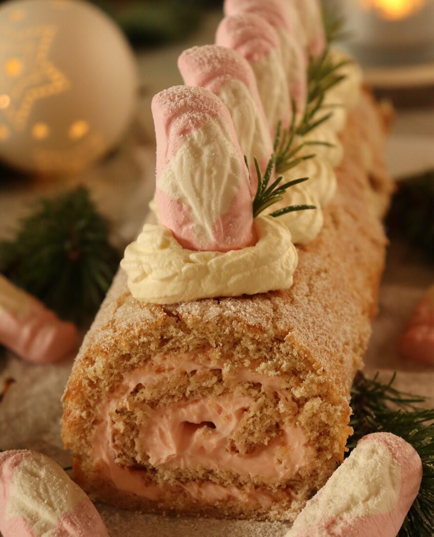 Pepparkaksrulltårta Thumbnail